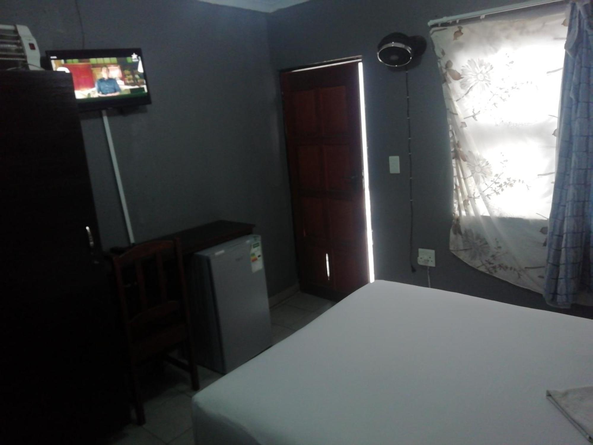 Fgm Guesthouse 2 Alberton Rum bild